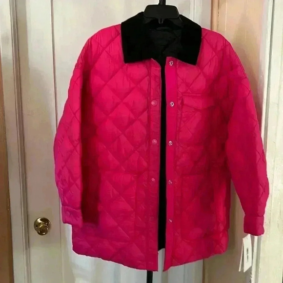 Calvin Klein puffer large - Picture 1 of 14